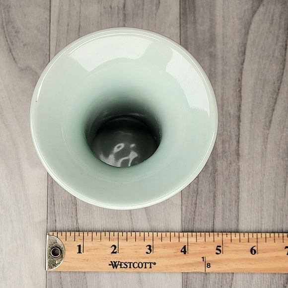 Andrea by Sadak Vase Blue and White Porcelain w/ Flowers and Birds 6” Vintage - Picture 9 of 9